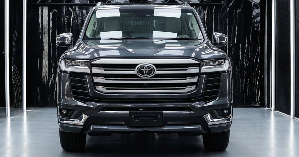 2026 Toyota Land Cruiser LC300